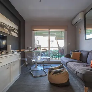https://vive-los-encantos-de-sevilla-en-triana.es-andalucia.com